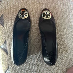Tory Burch black shoes Size 10